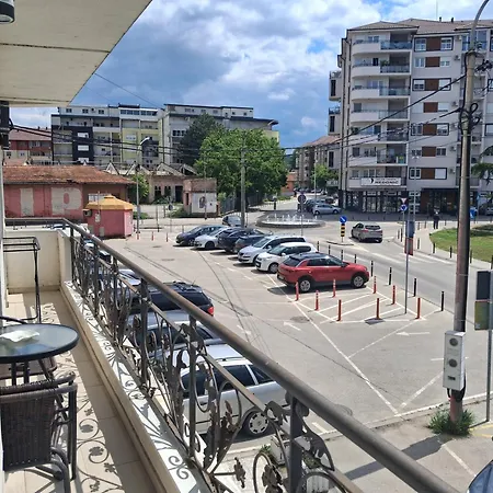 Апартаменты Dina Lux 2 Ягодина